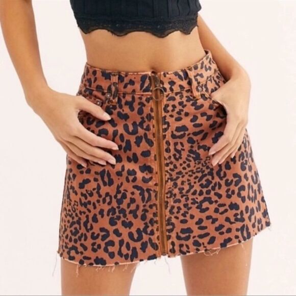 We the free zip it up leopard print skirt 28 - Picture 1 of 6